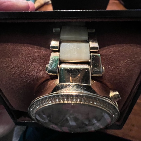 Michael Kors Parker White Dial Two Tone Steel Strap Watch For Women - Picture 3 of 3